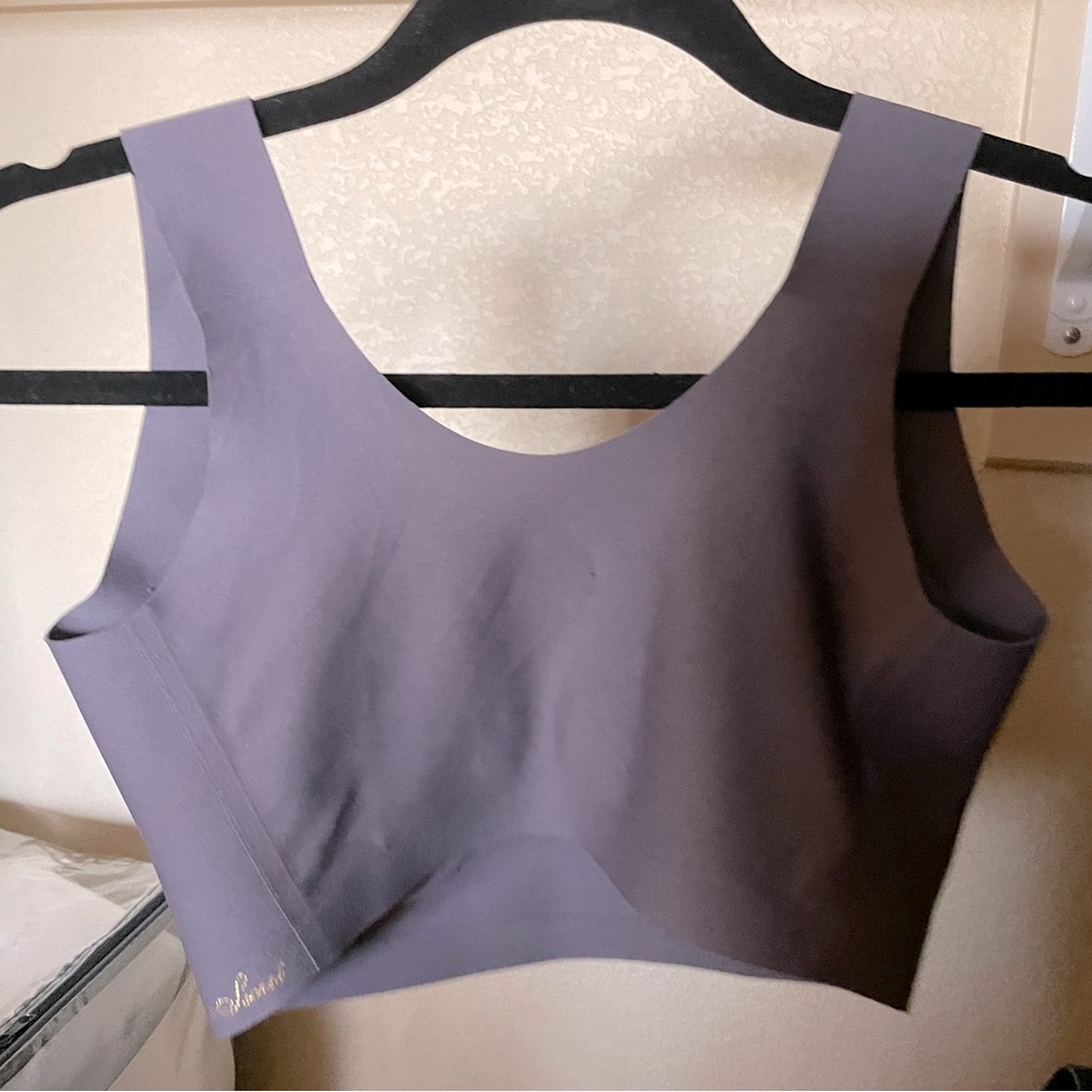 Victoria's Secret Lounge Unlined Scoop Bra 

Fits Size L - XXL.